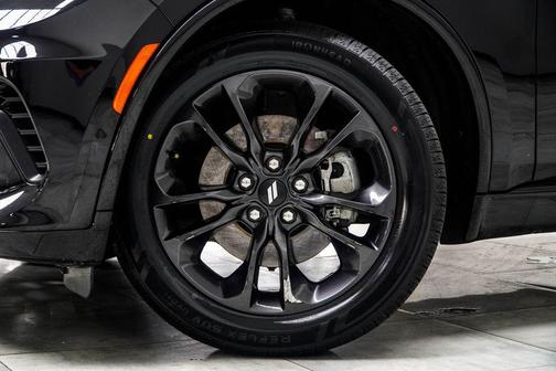 DB Black Crystal Clearcoat 2025 Dodge Durango R/T Plus AWD