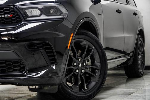 DB Black Crystal Clearcoat 2025 Dodge Durango R/T Plus AWD
