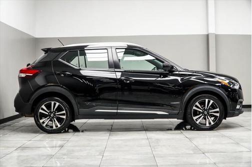 2019 Nissan Kicks SR