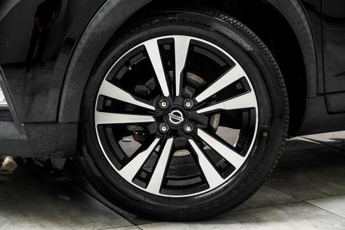 2019 Nissan Kicks SR