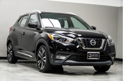 2019 Nissan Kicks SR
