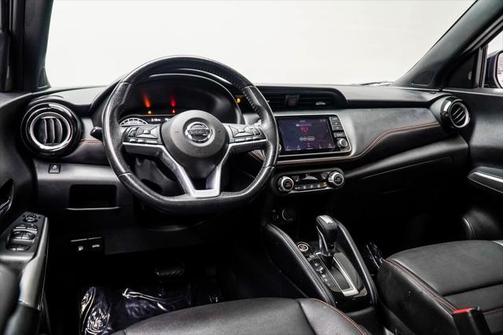 2019 Nissan Kicks SR