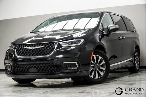 2023 Chrysler Pacifica Hybrid Limited