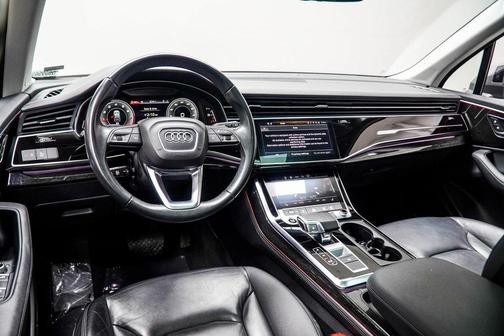 2024 Audi Q7 45 Premium Plus