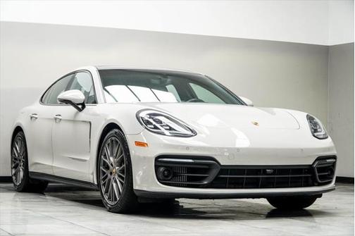 2023 Porsche Panamera Platinum Edition