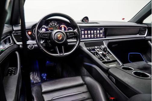 2023 Porsche Panamera Platinum Edition