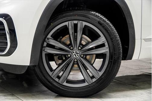 2021 Volkswagen Atlas 3.6L SE w/Technology