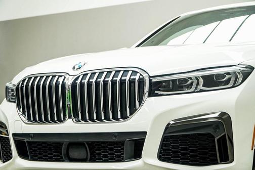 2021 BMW 740 xDrive