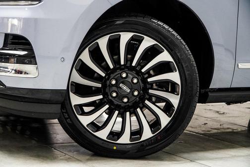 2023 Lincoln Navigator Black Label