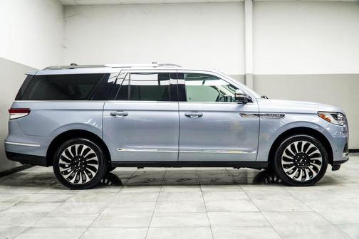 2023 Lincoln Navigator Black Label