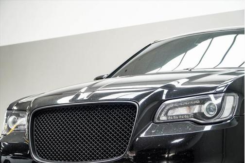 2019 Chrysler 300 S