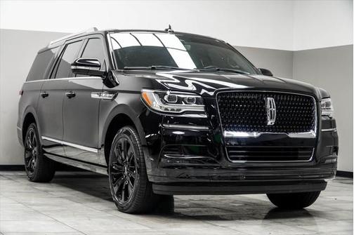 2023 Lincoln Navigator Reserve