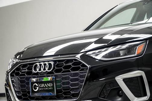 2024 Audi A4 45 S line Premium Plus