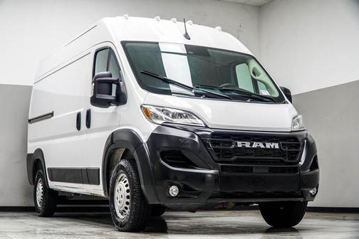 Bright White Clearcoat 2024 RAM ProMaster 2500 Tradesman