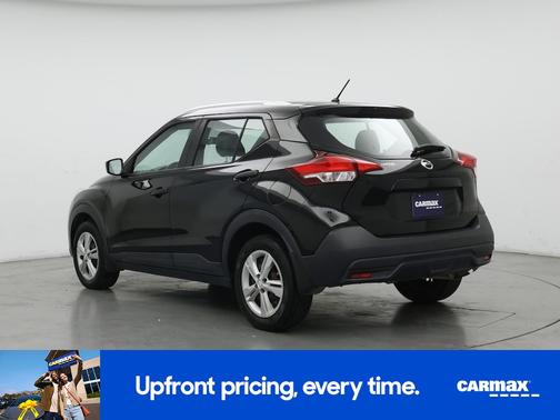 Black 2019 Nissan Kicks S