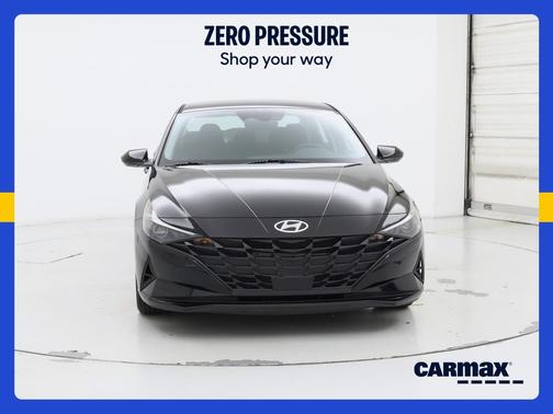 Black 2021 Hyundai ELANTRA SEL
