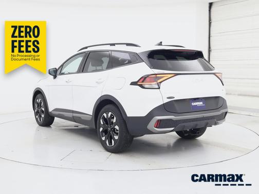 White 2024 Kia Sportage X-Line