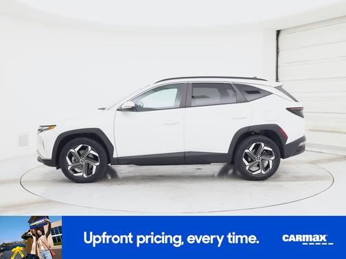 White 2023 Hyundai TUCSON SEL