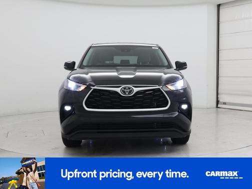 2022 Toyota Highlander LE