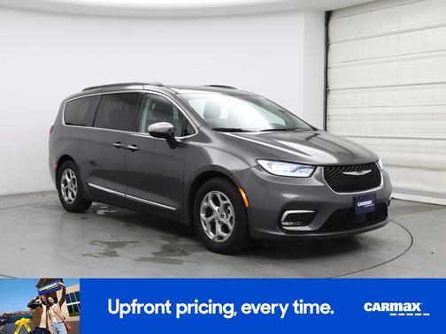 2023 Chrysler Pacifica Touring