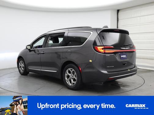 2023 Chrysler Pacifica Touring