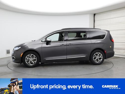 2023 Chrysler Pacifica Touring