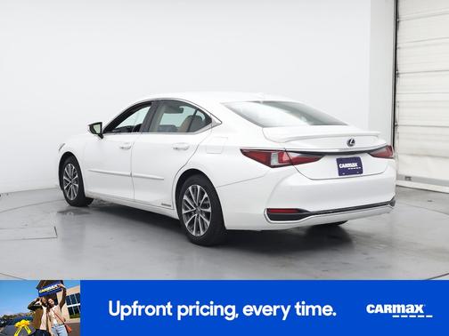 2022 Lexus ES 300h