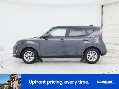 Gray 2025 Kia Soul LX