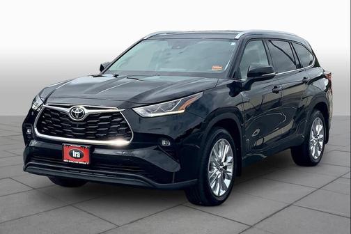 Midnight Black Metallic 2022 Toyota Highlander Limited
