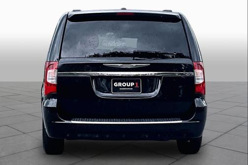 Brilliant Black Crystal Pearl 2012 Chrysler Town & Country Touring-L