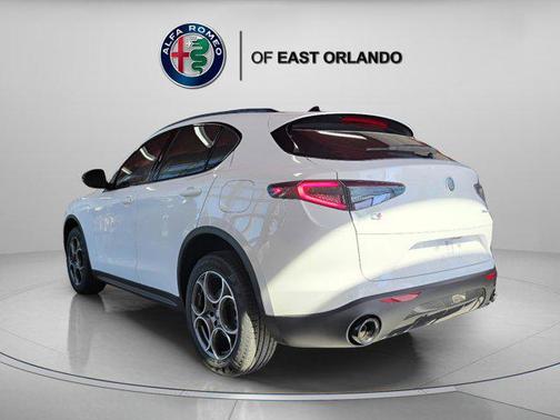 Milano White 2025 Alfa Romeo Stelvio Sprint