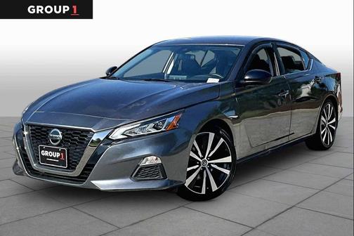 Gun Metallic 2022 Nissan Altima SR FWD