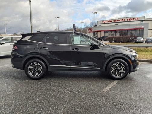 2023 Kia Sportage LX