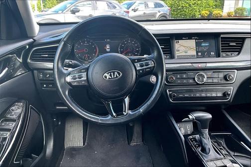 Aurora Black 2019 Kia Cadenza Limited