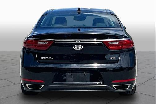 Aurora Black 2019 Kia Cadenza Limited