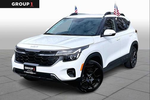 Snow White Pearl 2024 Kia Seltos X-Line