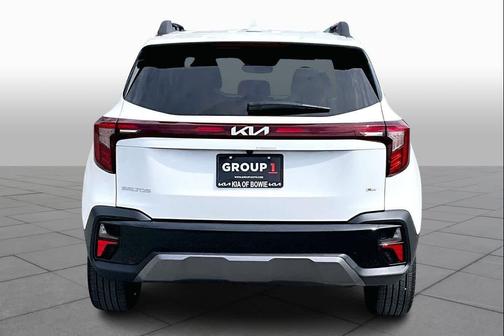 Snow White Pearl 2024 Kia Seltos X-Line