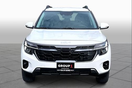 Snow White Pearl 2024 Kia Seltos X-Line