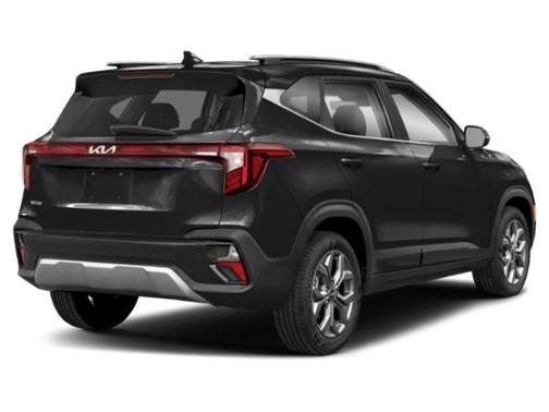 Fusion Black 2026 Kia Seltos S