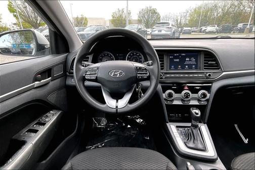 Symphony Silver 2019 Hyundai ELANTRA SEL