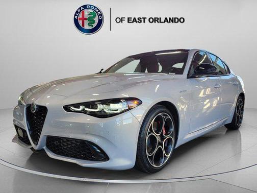 Moonlight Gray Metallic 2025 Alfa Romeo Giulia RWD
