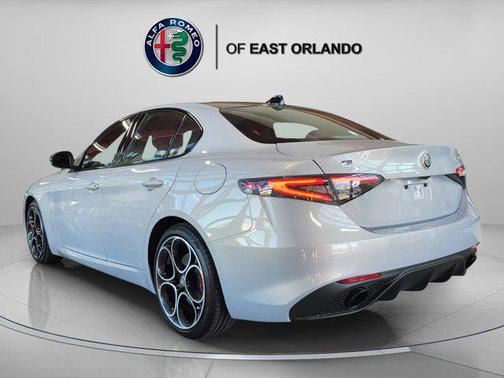 Moonlight Gray Metallic 2025 Alfa Romeo Giulia RWD