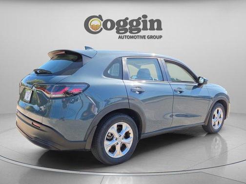 Pearl 2024 Honda HR-V LX