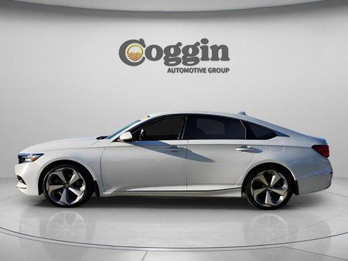 2020 Honda Accord Touring 2.0T