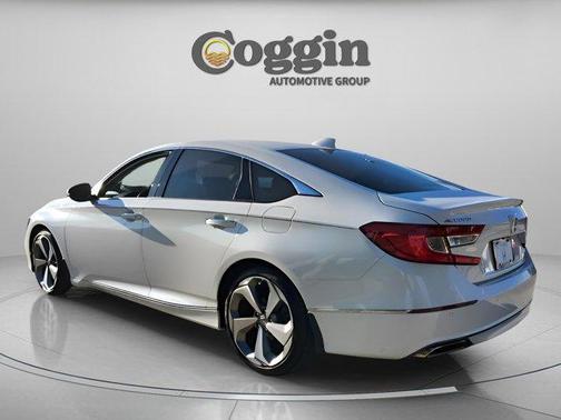 2020 Honda Accord Touring 2.0T