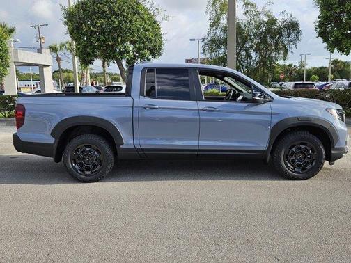 2025 Honda Ridgeline TrailSport+