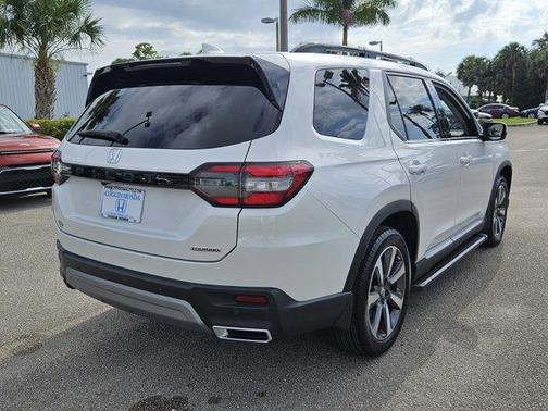 2024 Honda Pilot Touring