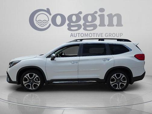 Crystal White Pearl 2023 Subaru Ascent Touring 7-Passenger