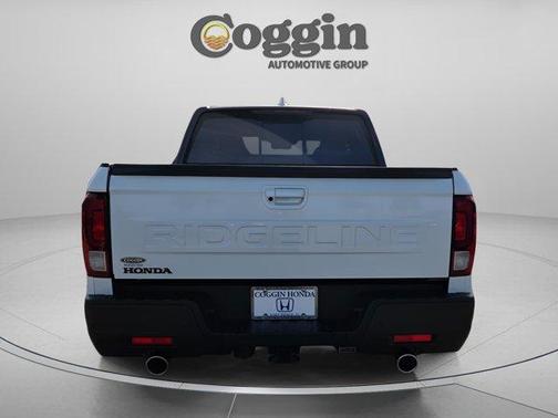 Solar Silver Metallic 2026 Honda Ridgeline Black Edition