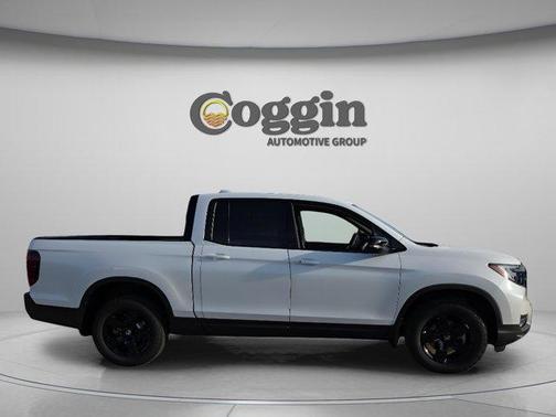 Solar Silver Metallic 2026 Honda Ridgeline Black Edition